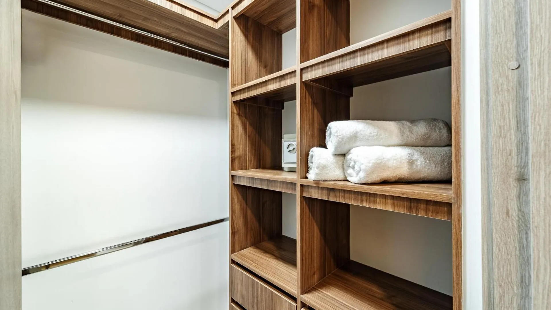Apartamentos Medellin Caribe Suite 아파트